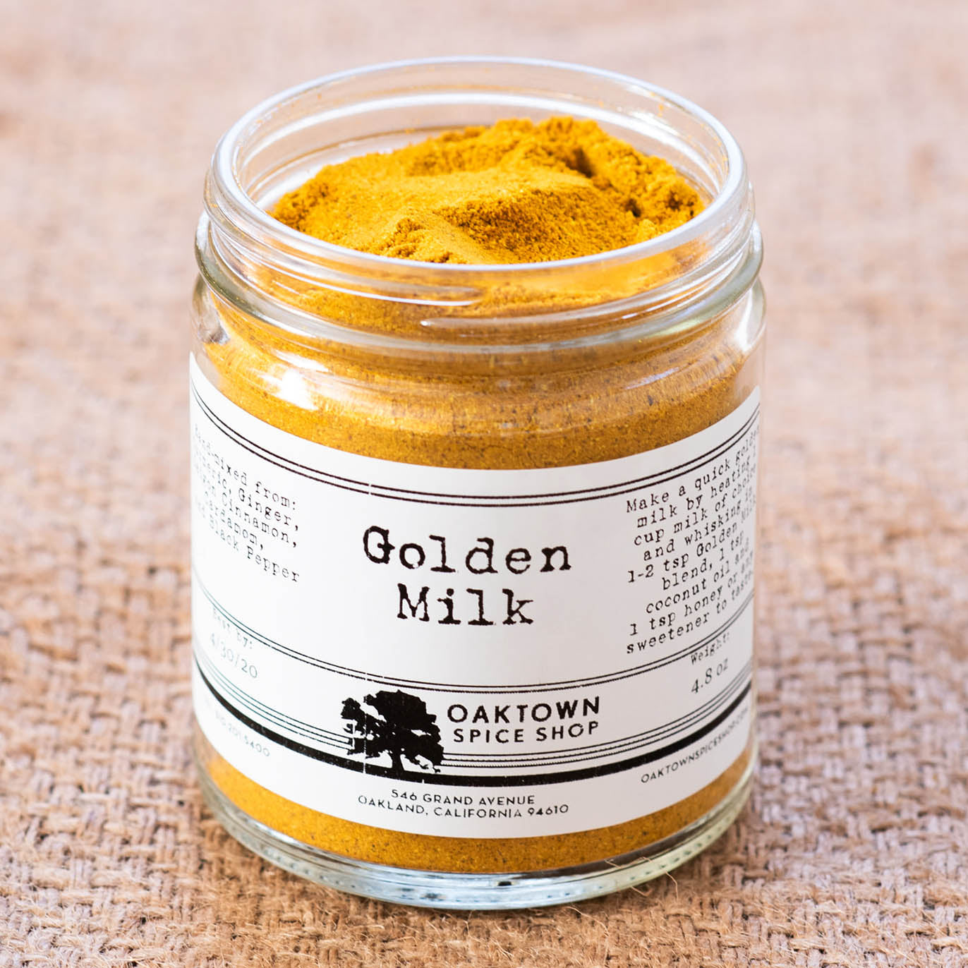 Oaktown Spice Shop Golden Milk blend has earthy notes of turmeric that pair with warming spices and your favorite milk to create an aromatic, creamy beverage with the added plus of potential health benefits. Our Golden Milk is hand-mixed from turmeric, ginger, Saigon cinnamon, cardamom and black pepper. 